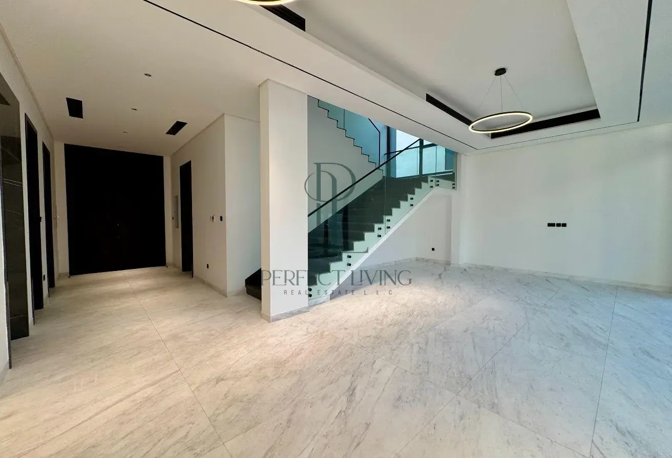 Luxury Living | Private Pool | Elegant Interiors