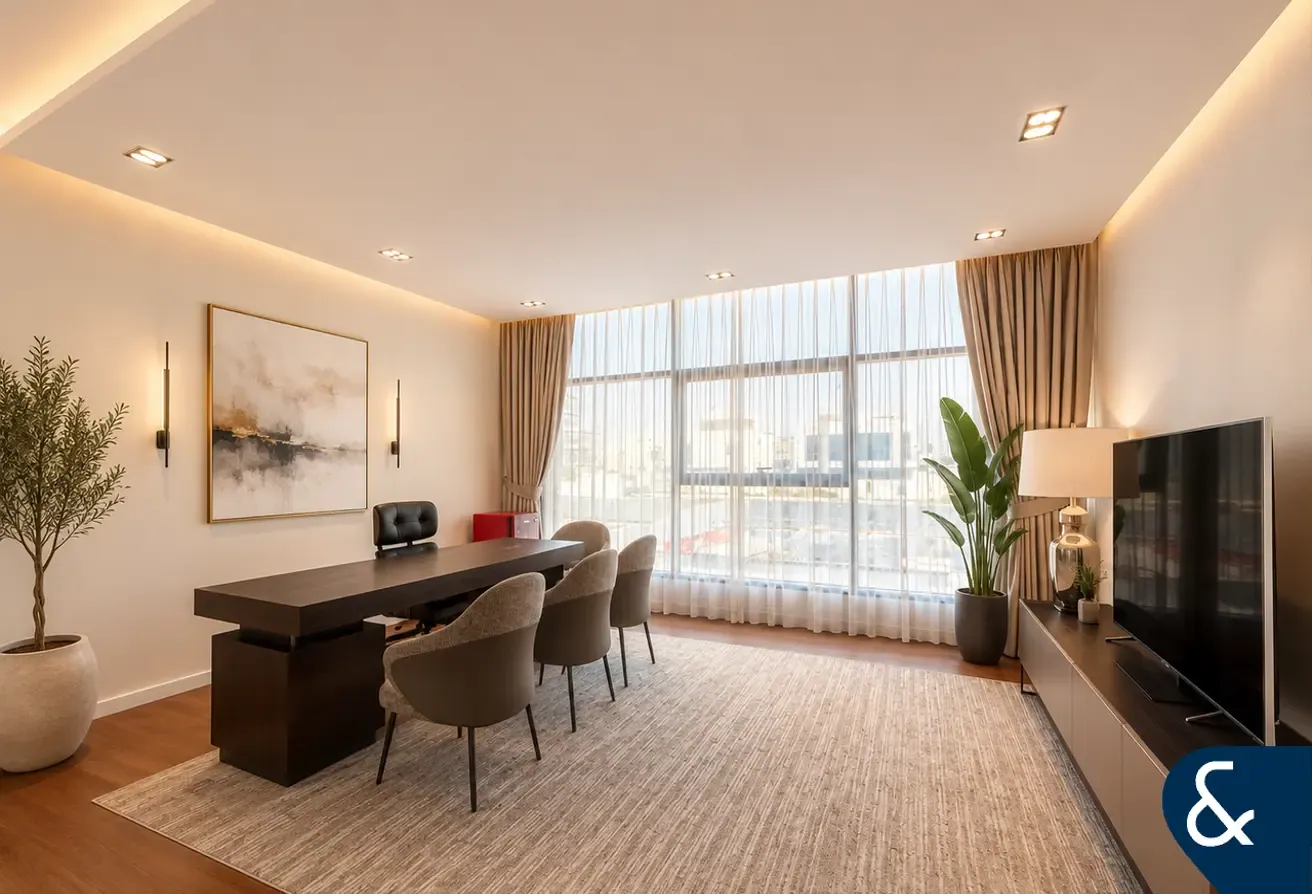 Single Row | Furnished | Vacant Now | 5 Beds