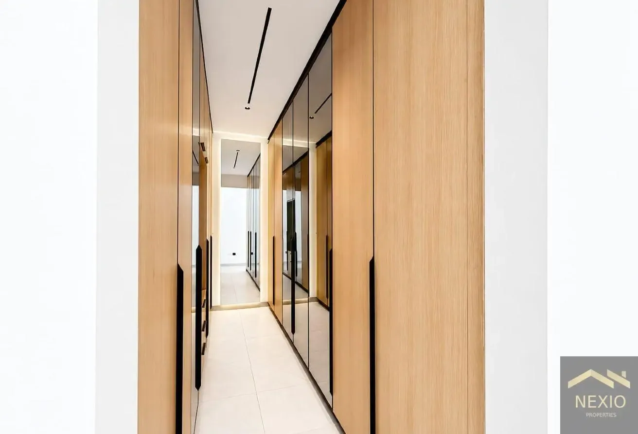Specious Villa| Private Pool | Elevator inside