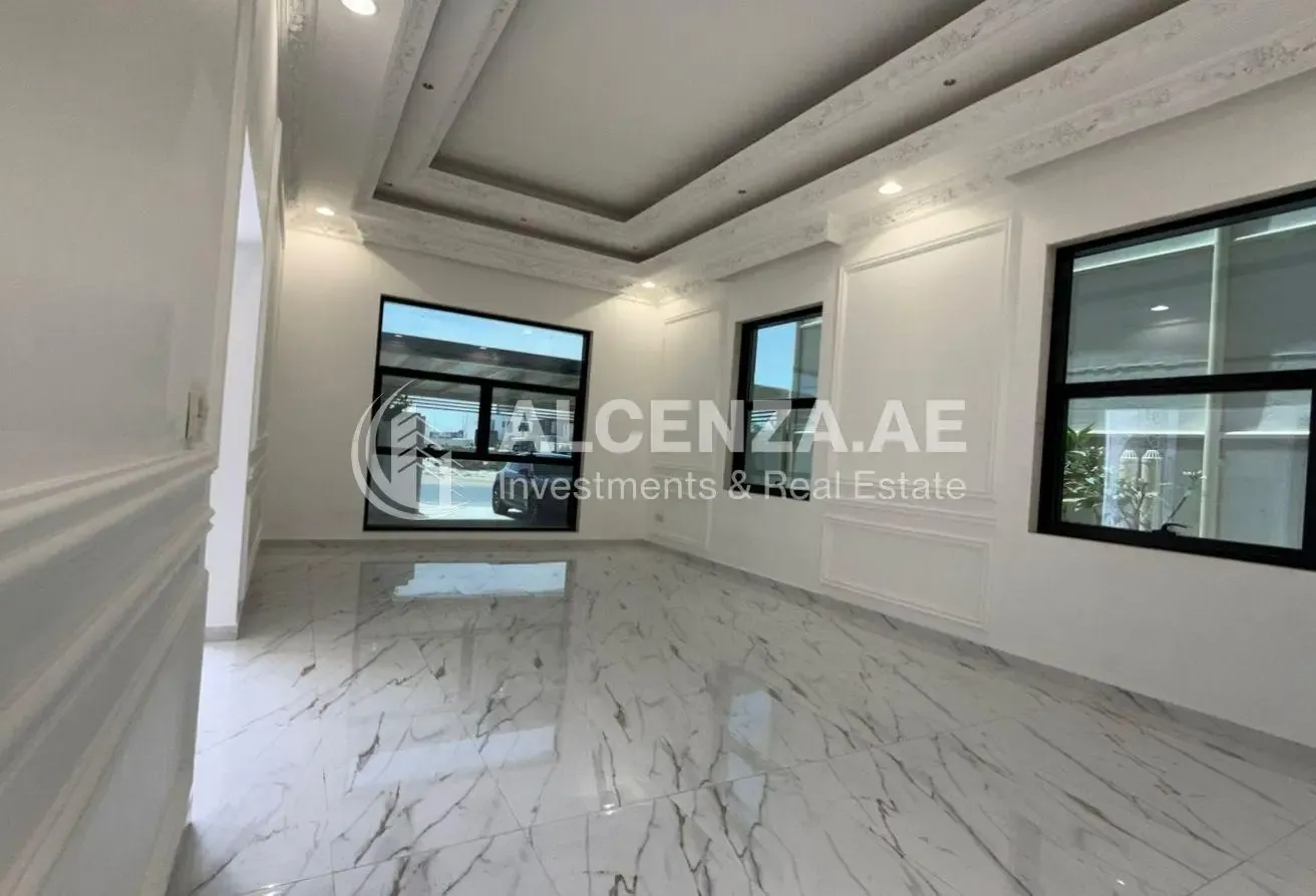 Spacious 5 BR plus Maid's| Private Garden | Ready