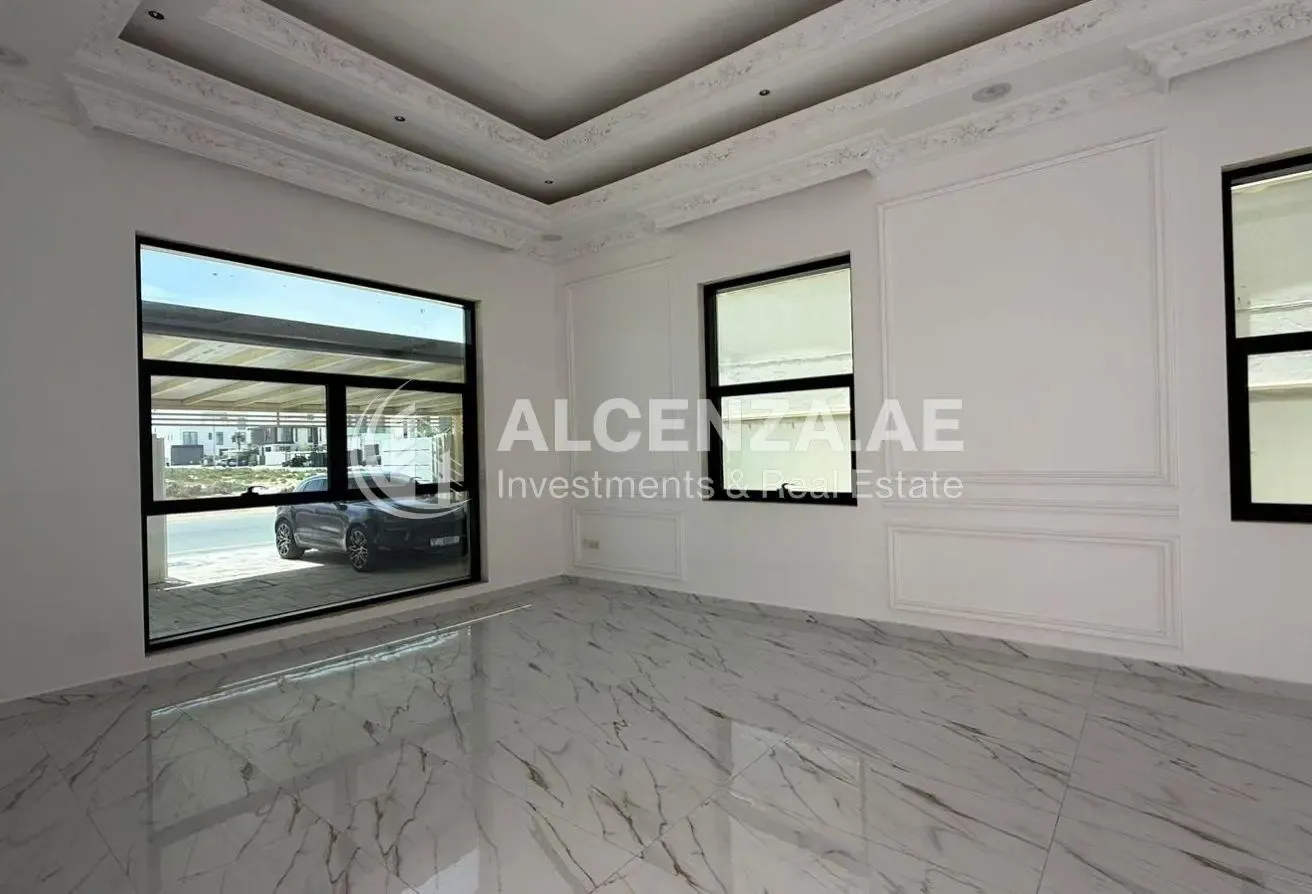 Spacious 5 BR plus Maid's| Private Garden | Ready