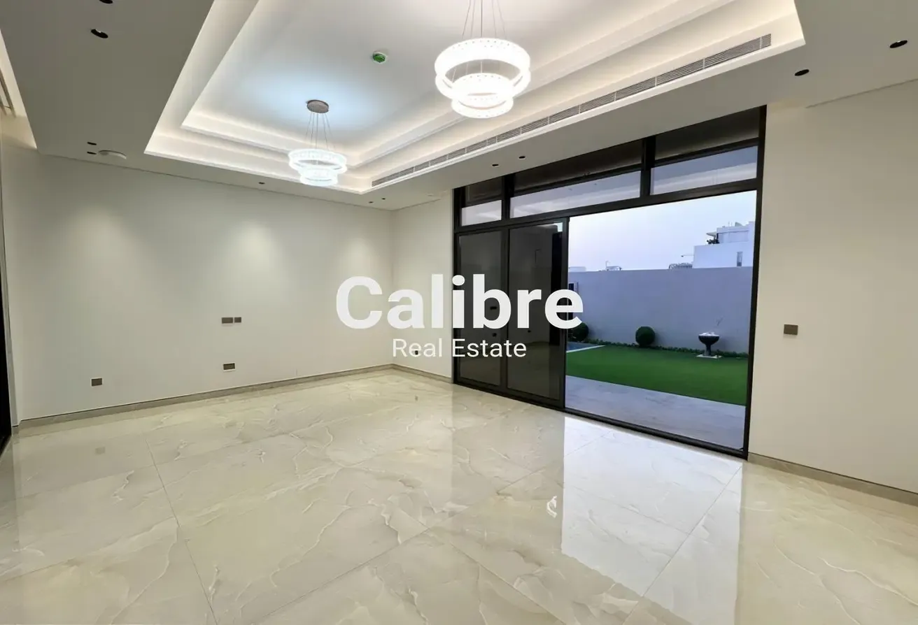 Brand New Modern 6 bedrooms | Big Garden