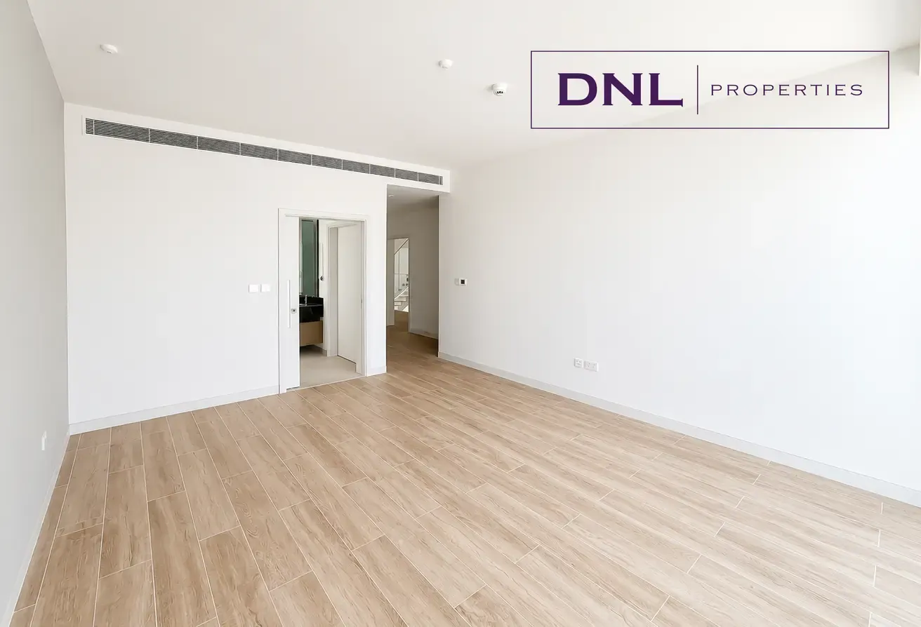 Best Price | Close To Pool |  Spacious