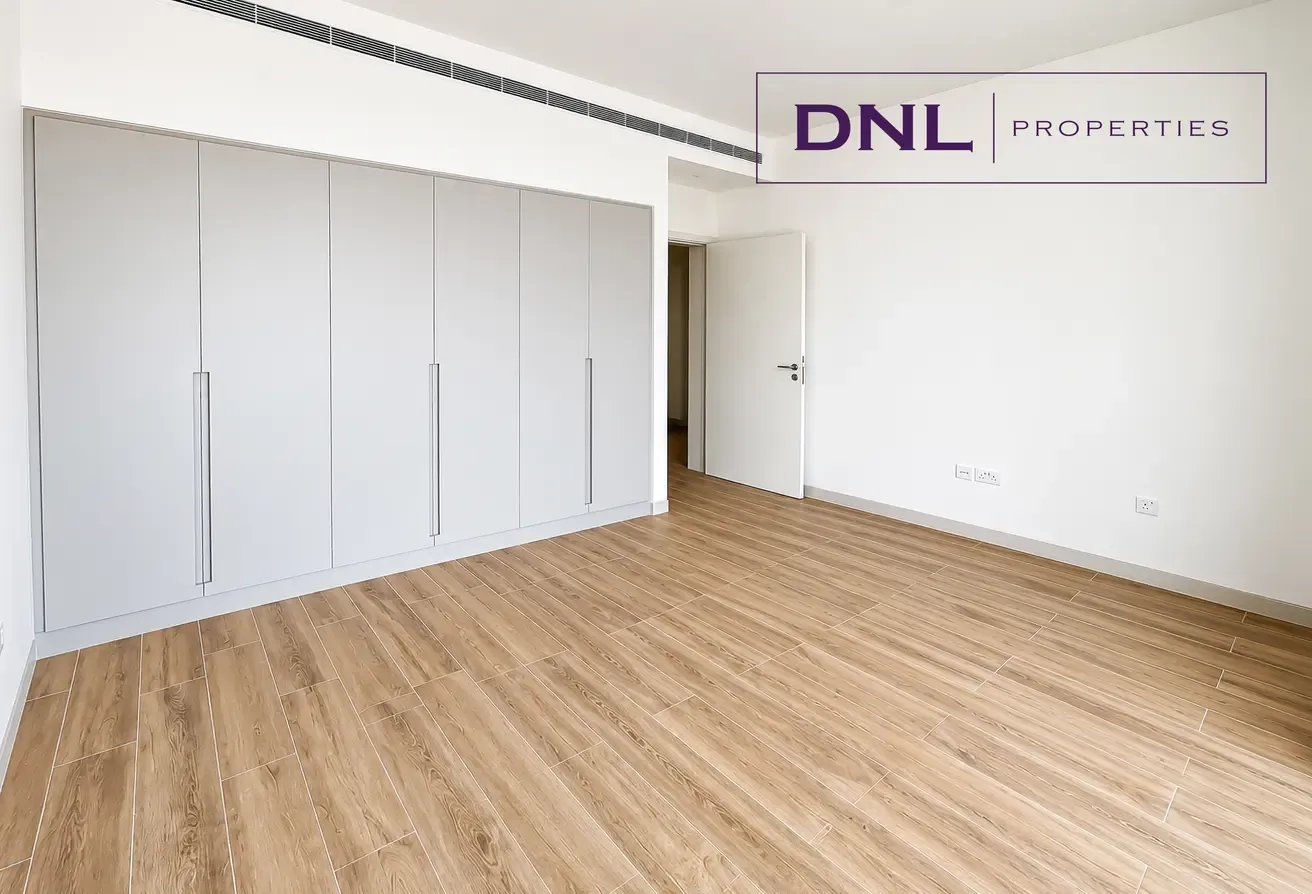 Best Price | Close To Pool |  Spacious
