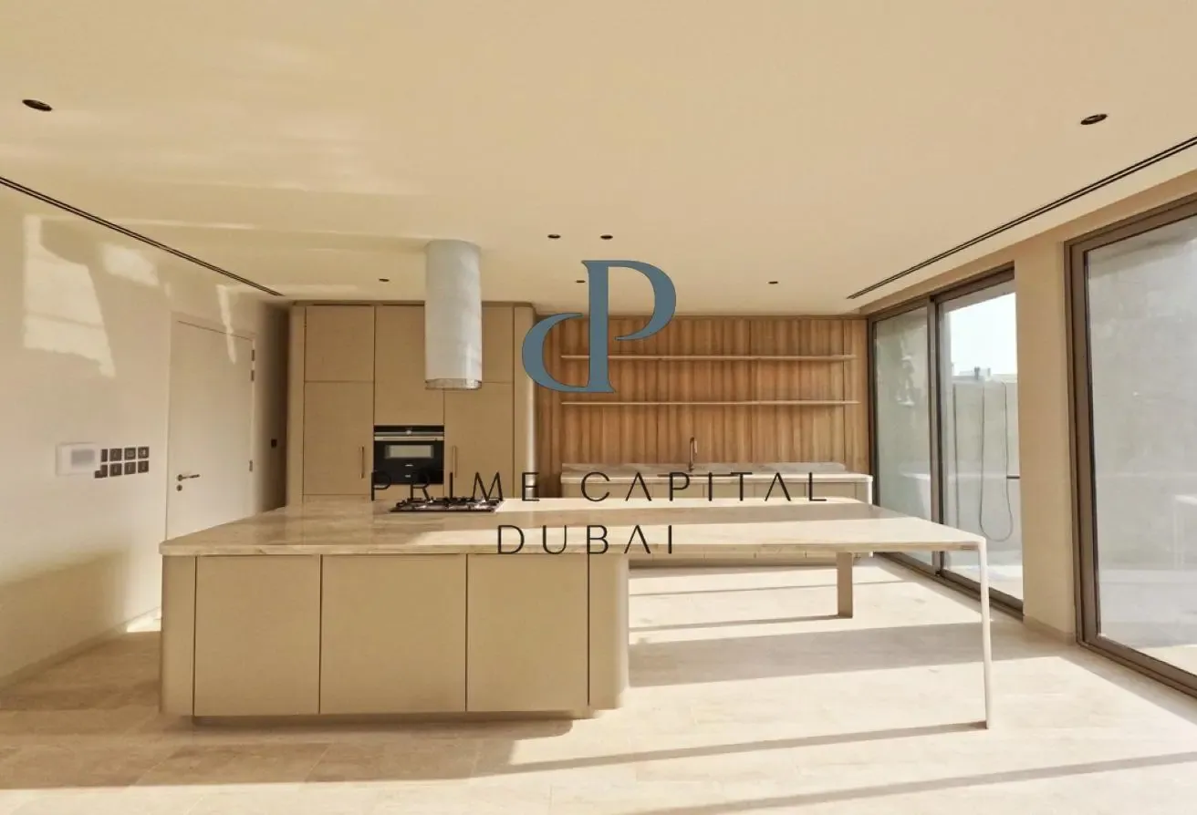 Stunning Contemporary Built 5 Bed Villa in Meydan