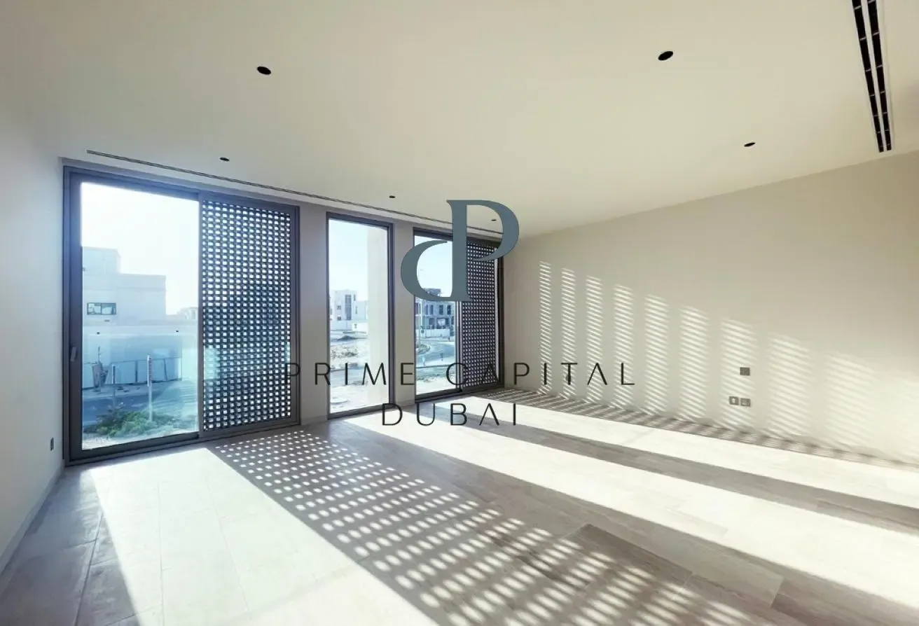 Stunning Contemporary Built 5 Bed Villa in Meydan