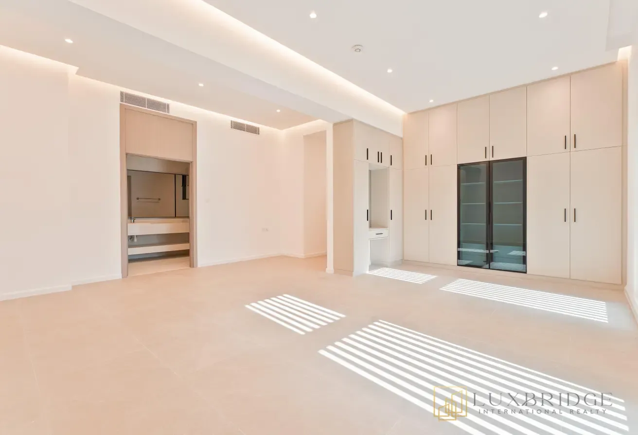 Stunning Villa | Brand New | Basement