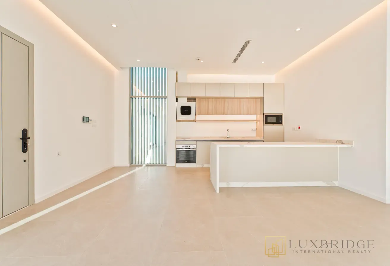 Stunning Villa | Brand New | Basement