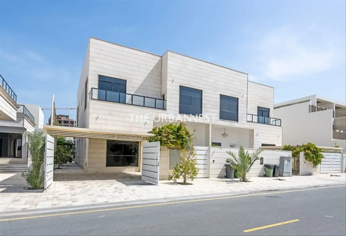 5BHK Family Villa | Vacant | with Elevator