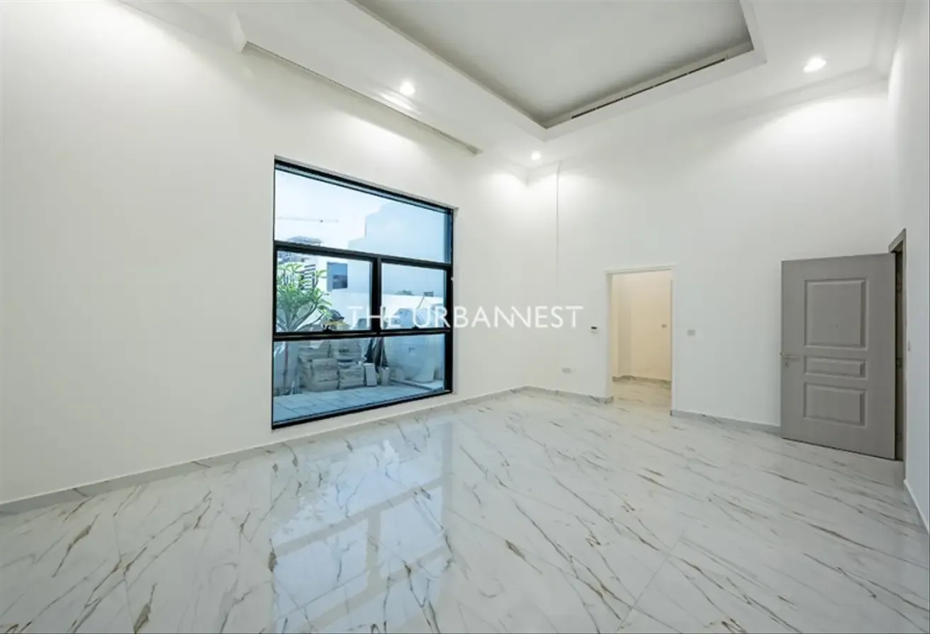 5BHK Family Villa | Vacant | with Elevator