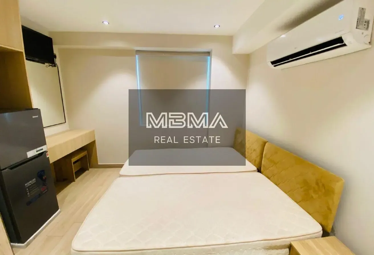 Fully Furnished Lavish Studio Near Stadium Metro
