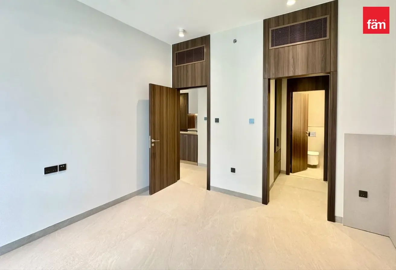 Brand New, Just Handed Over, Vacant, Ready Now