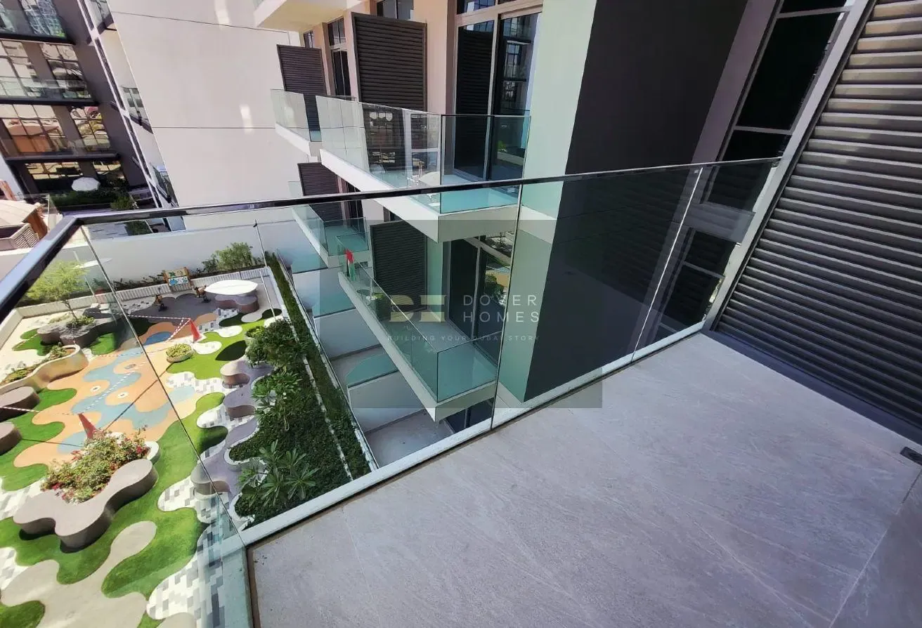SPACIOUS STUDIO APARTMENT IN STONEHENGE RESIDENCES