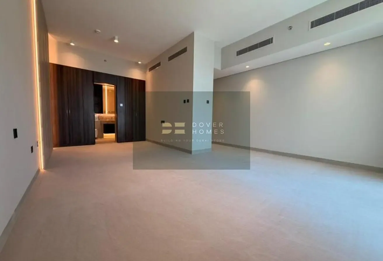 APARTMENT READY FOR OCCUPANCY | SPACIOUS |