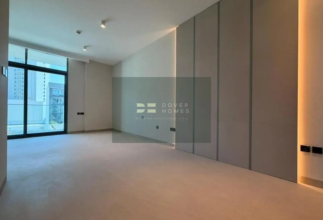 APARTMENT READY FOR OCCUPANCY | SPACIOUS |