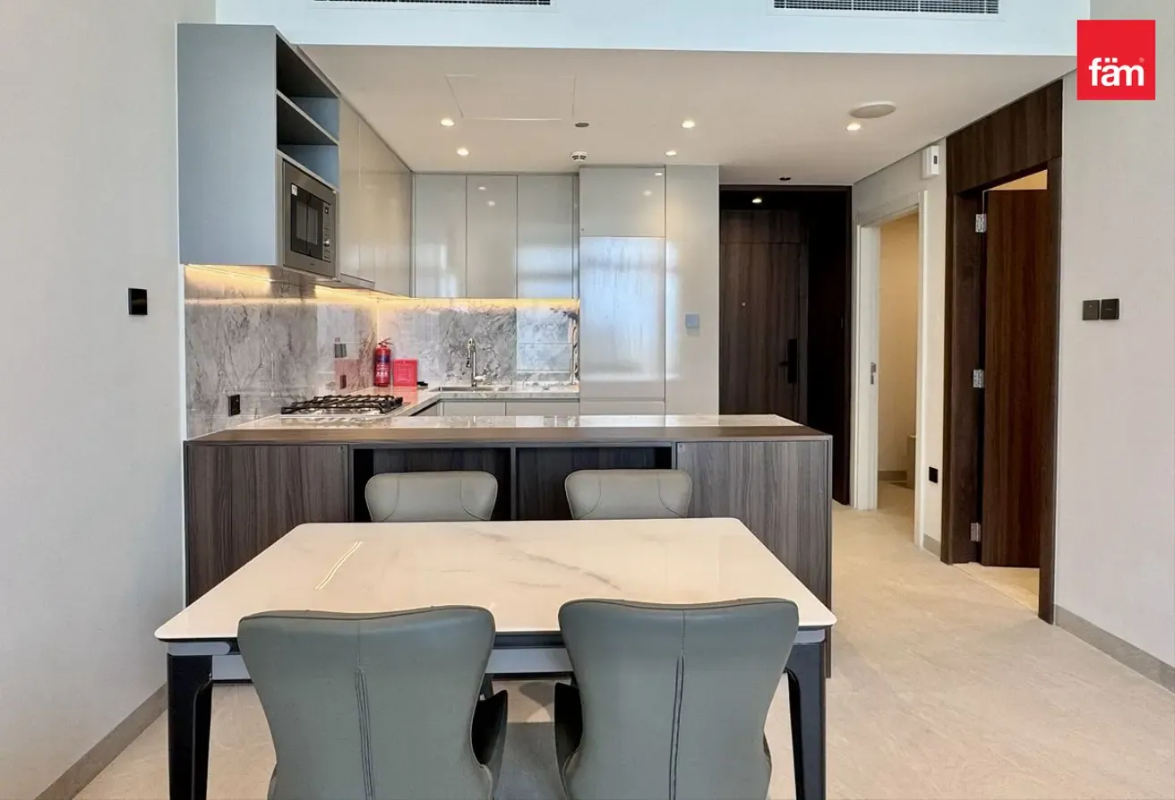 Brand New With Study/Maid, Vacant Now, Furnished