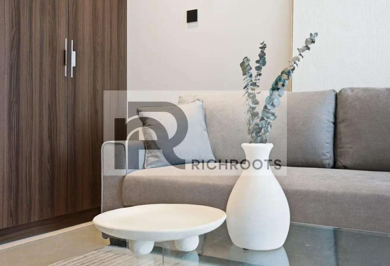 MODERN FURNISHED | BIG CORNER UNIT  | GARDEN VIEW