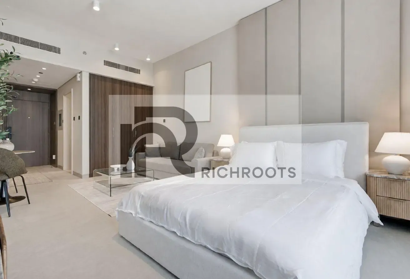 MODERN FURNISHED | BIG CORNER UNIT  | GARDEN VIEW