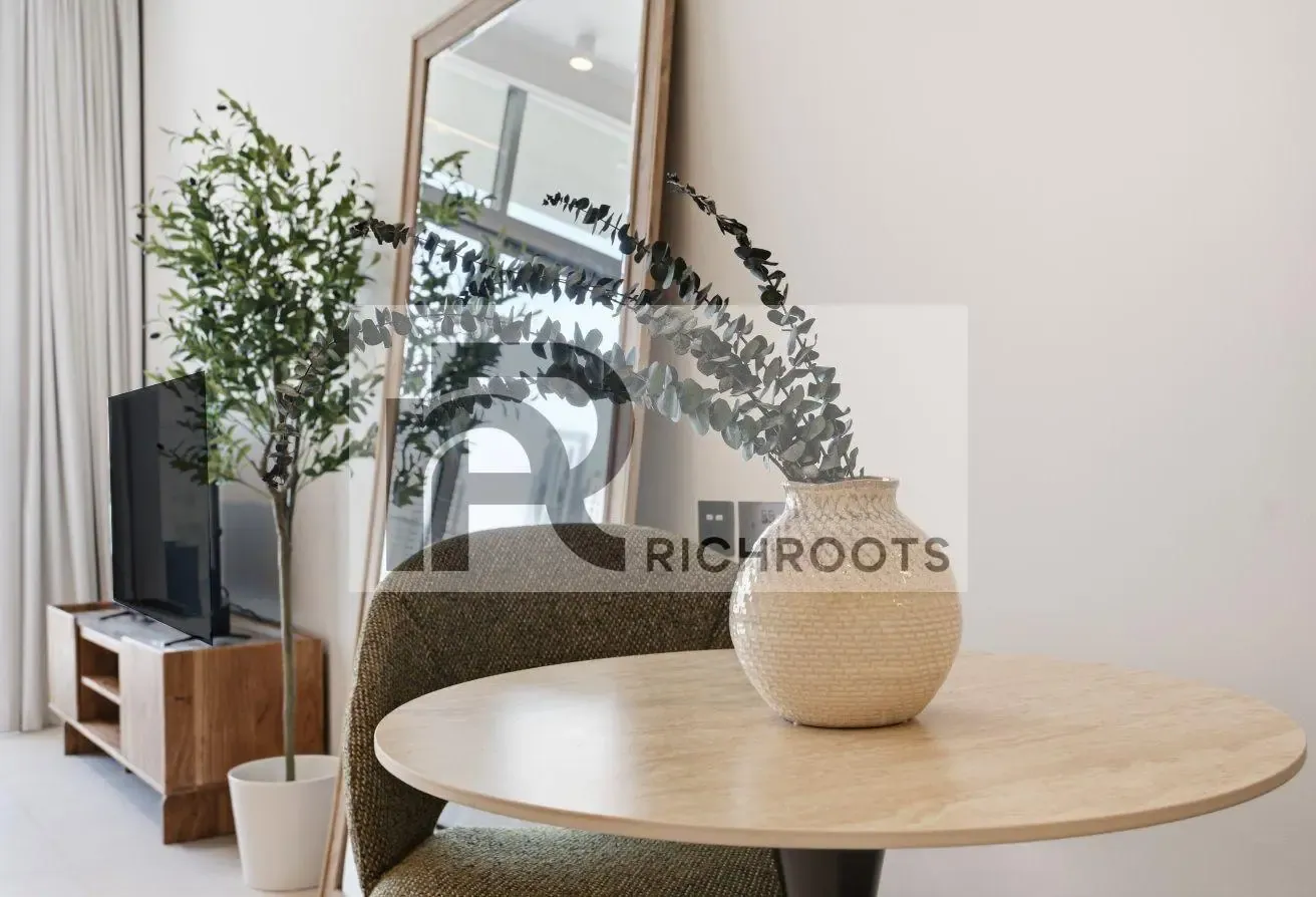 MODERN FURNISHED | BIG CORNER UNIT  | GARDEN VIEW