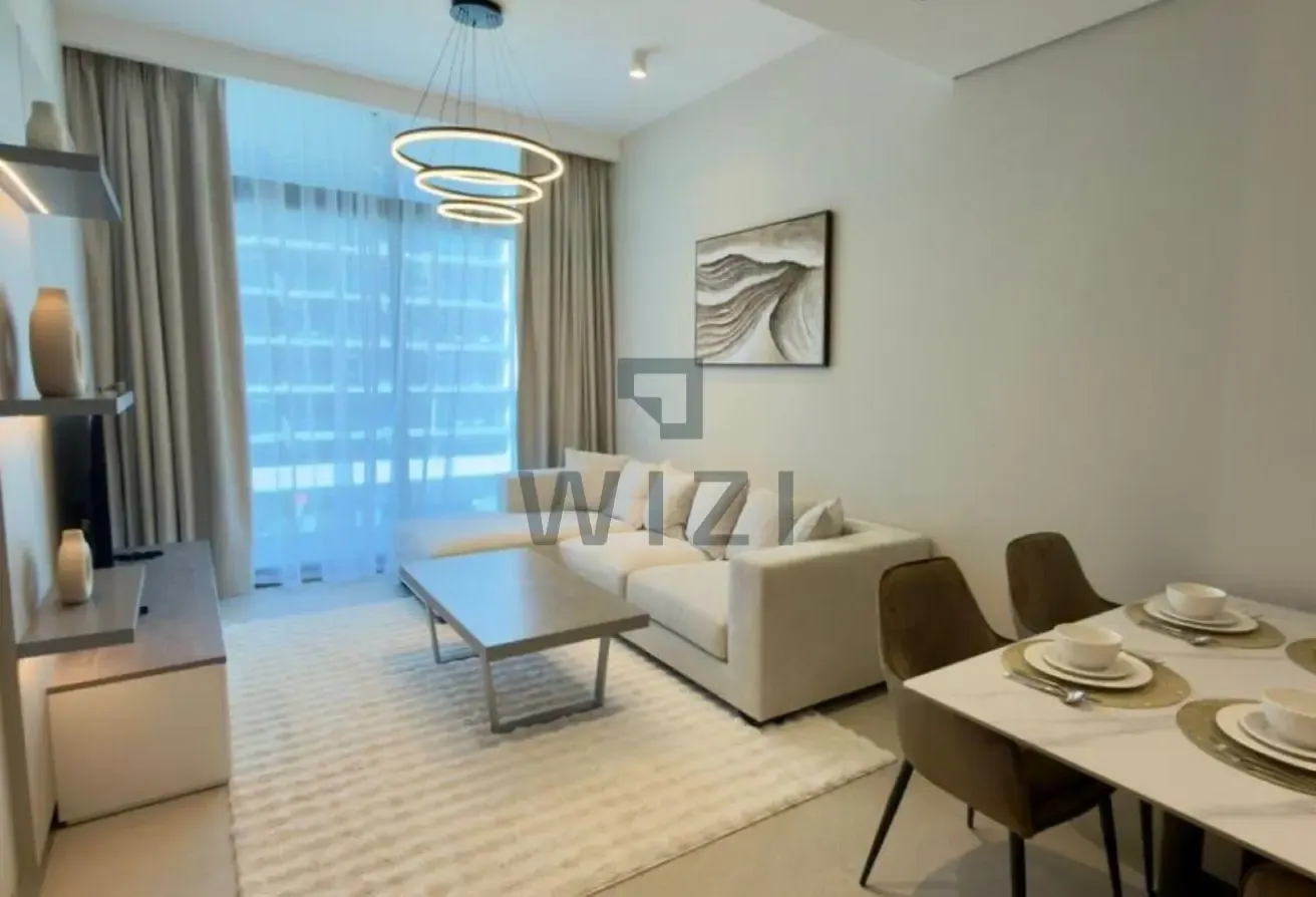Furnished | 1BR + Study with Window | Corner Unit