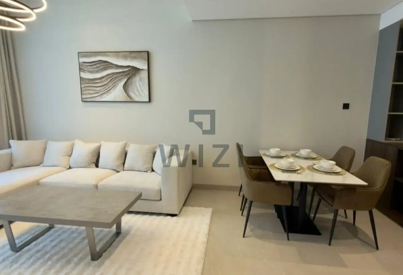 Furnished | 1BR + Study with Window | Corner Unit