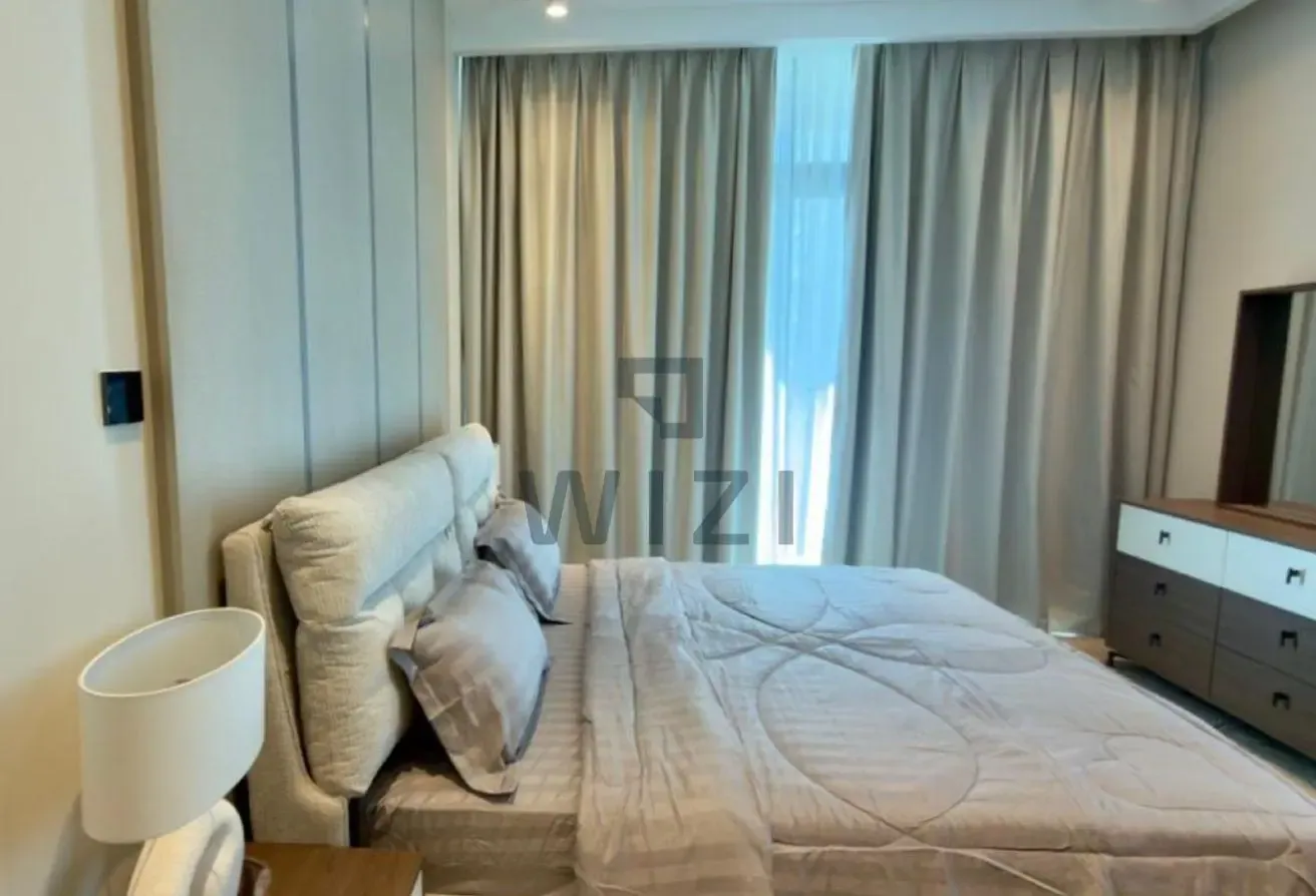 Furnished | 1BR + Study with Window | Corner Unit