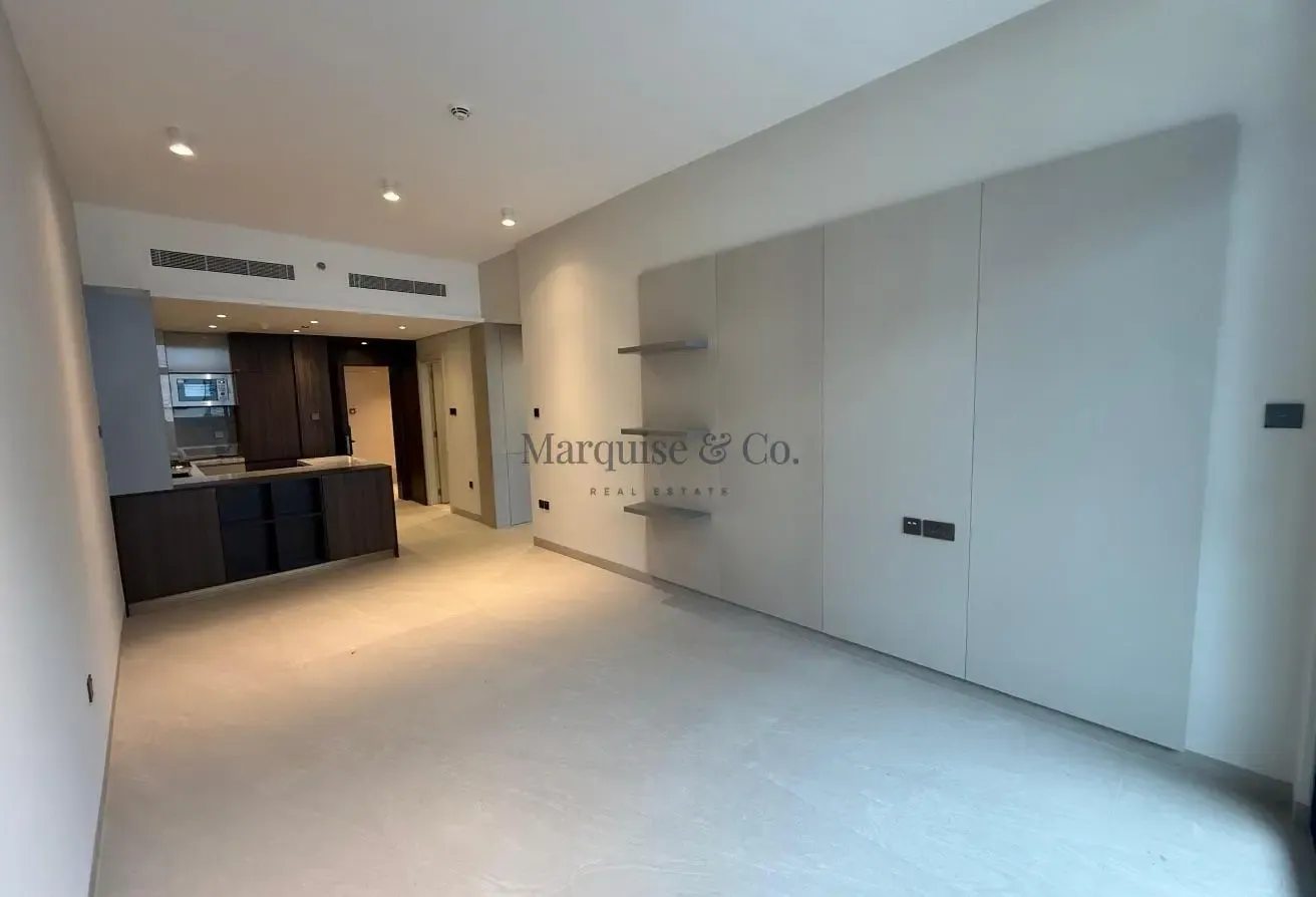 Brand New Apartment/Fully fitted/flexible cheques