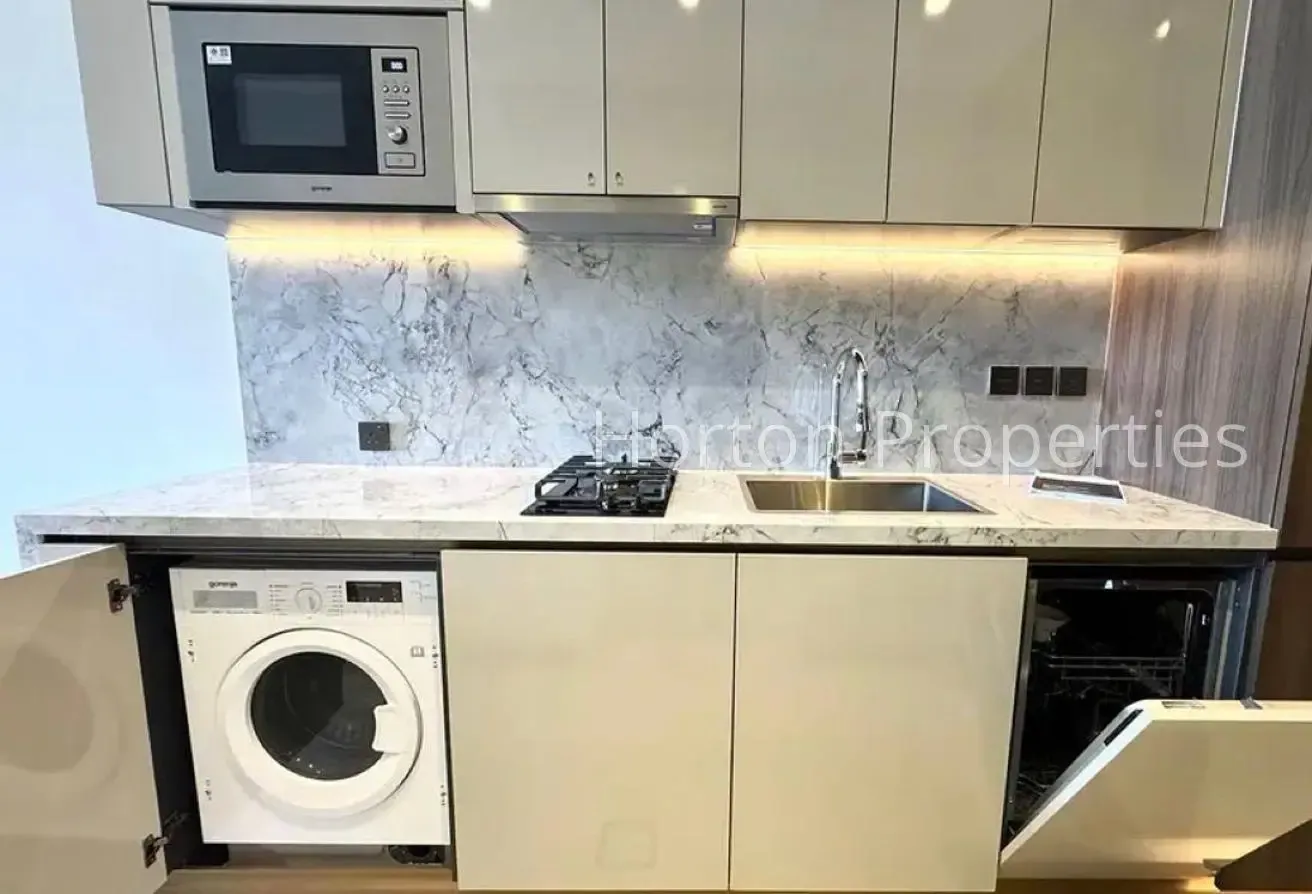 BRAND NEW I SMART HOUSE I VACANT