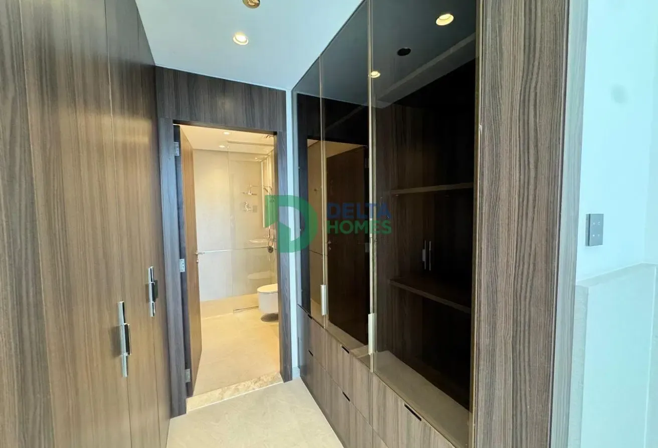 Brand New I Spacious  Ready to move in immediately