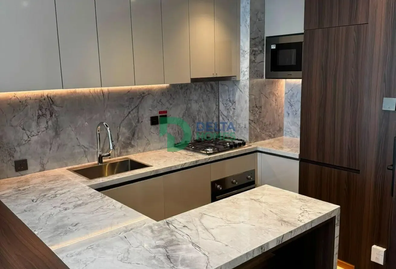 Brand New I Spacious  Ready to move in immediately