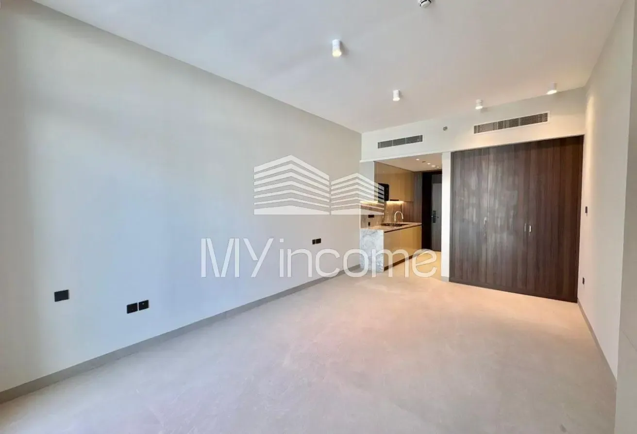 PREMIUM QUALITY | BRAND NEW | POOL VIEW