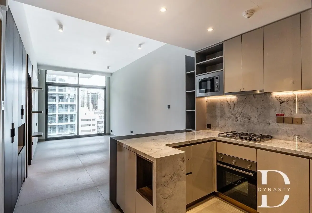 Brand New | 6 Cheques | Boutique Living
