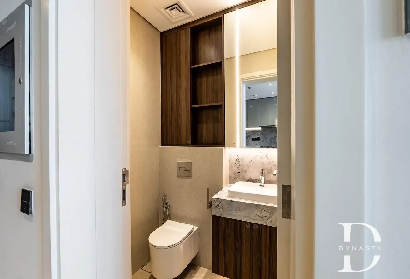 Brand New | 6 Cheques | Boutique Living