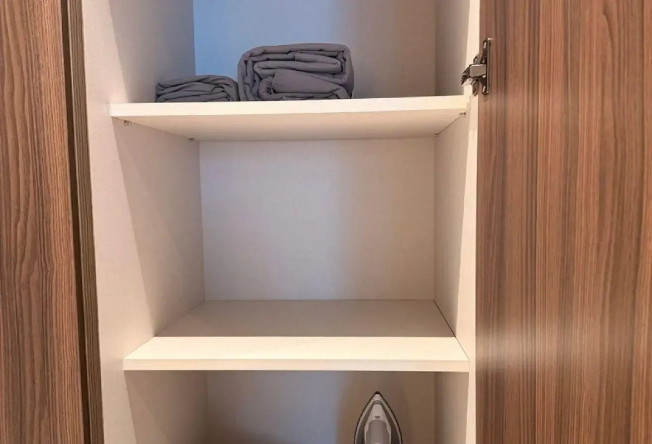 Stonehenge Residences 2 | Modern studio living