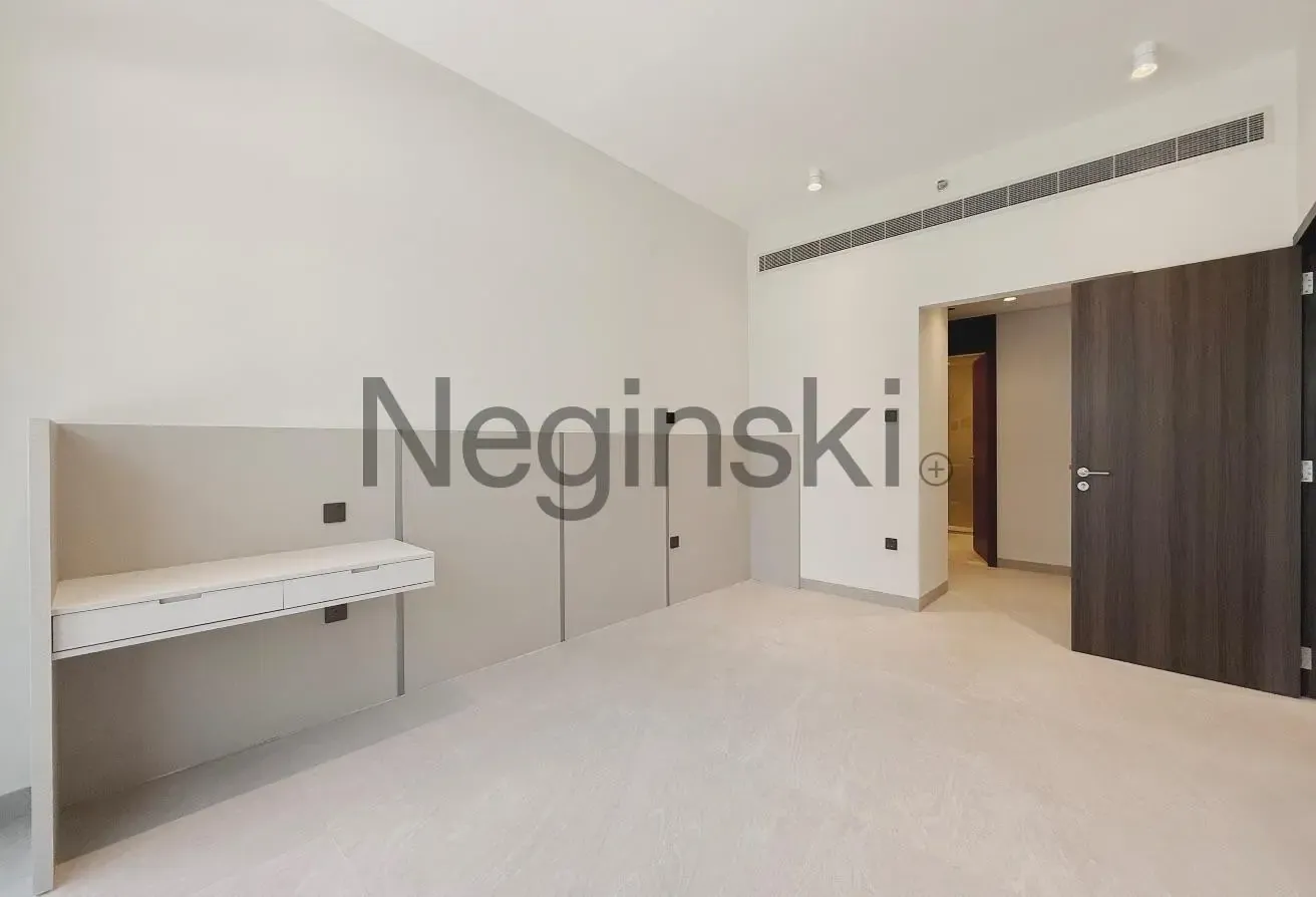 BRAND NEW | MID FLOOR | BOULEVARD VIEW | EXCLUSIVE