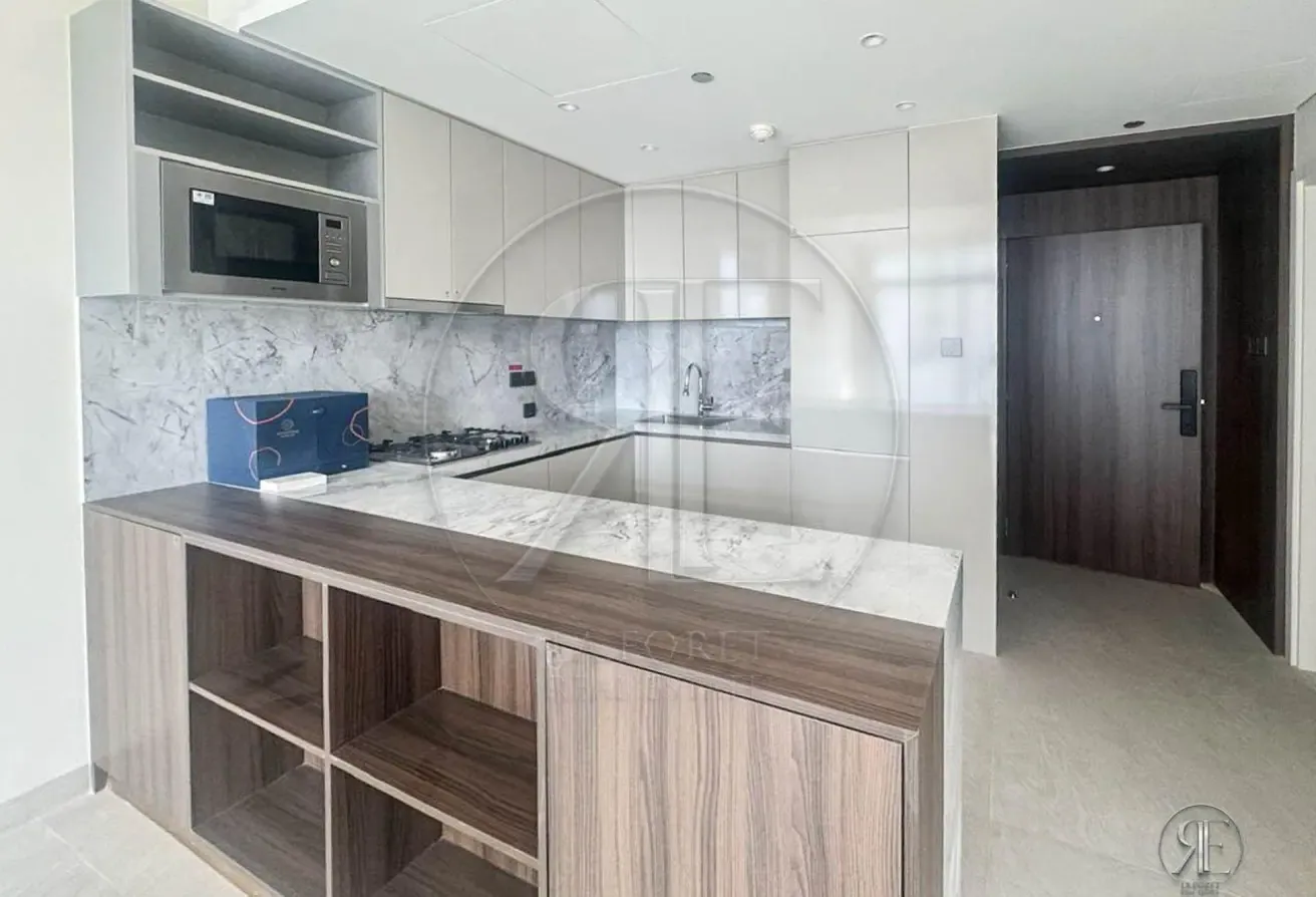 Elegant 1BR With Study | STONEHENGE RESIDENCES