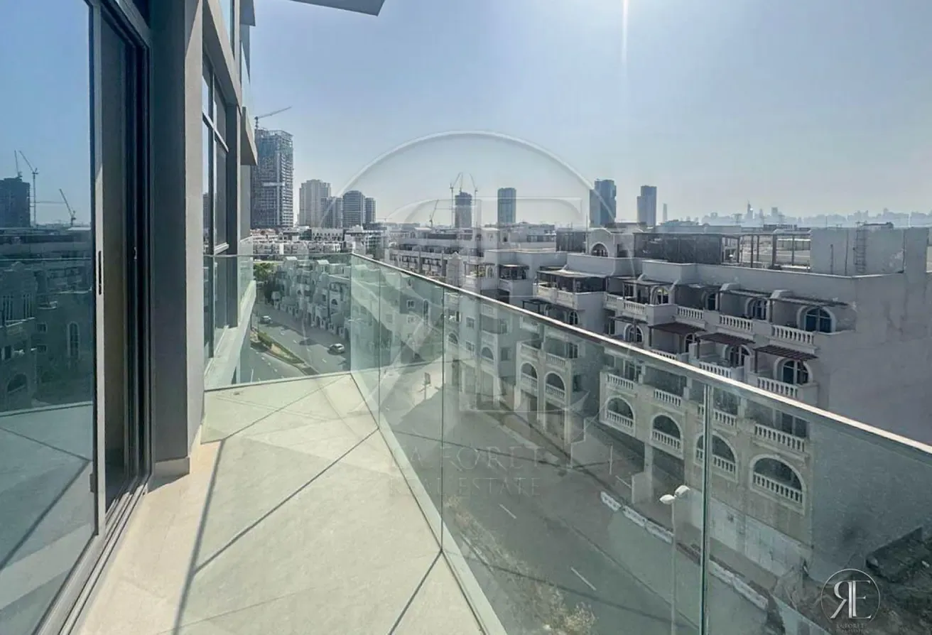 Elegant 1BR With Study | STONEHENGE RESIDENCES