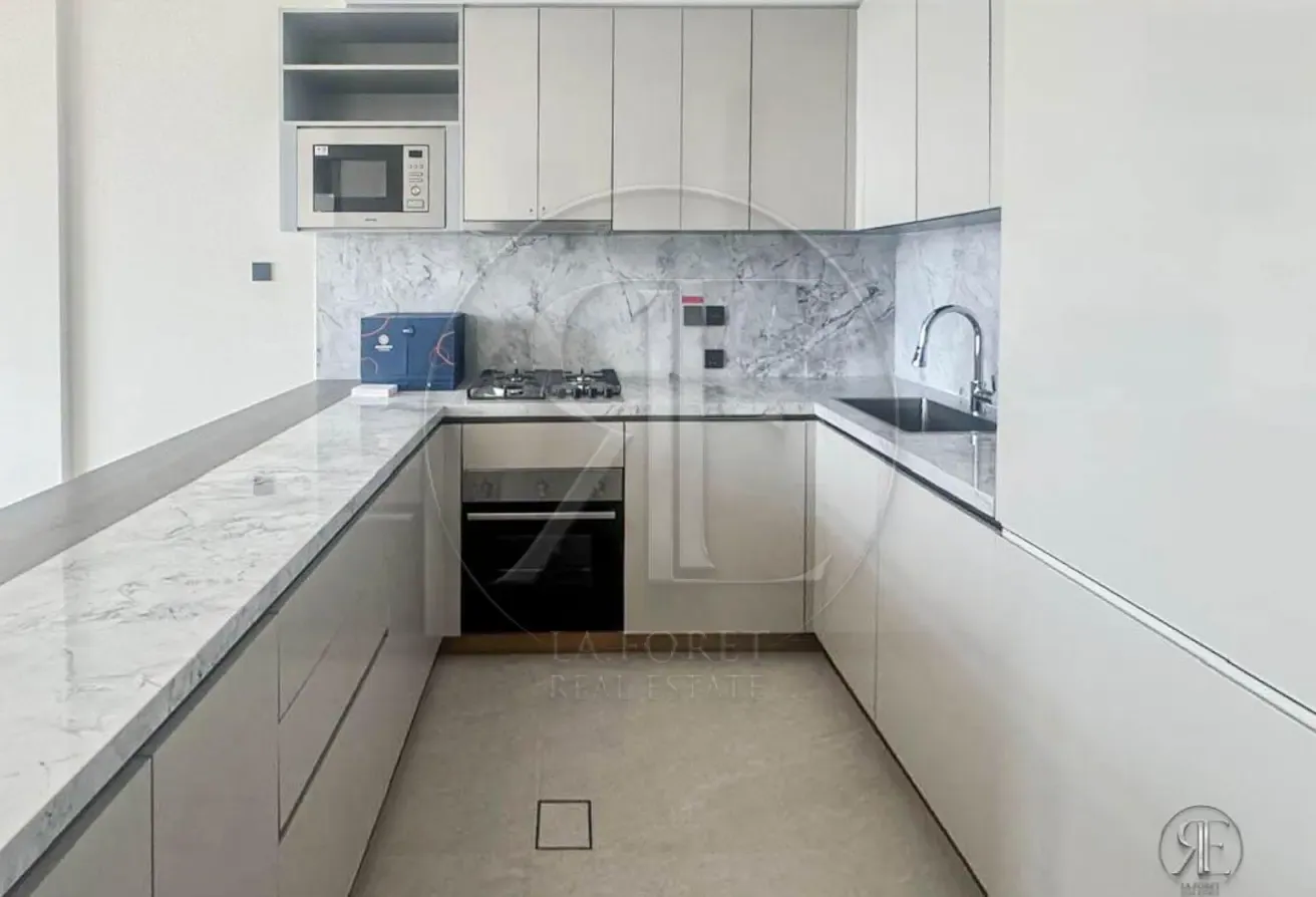 Elegant 1BR With Study | STONEHENGE RESIDENCES
