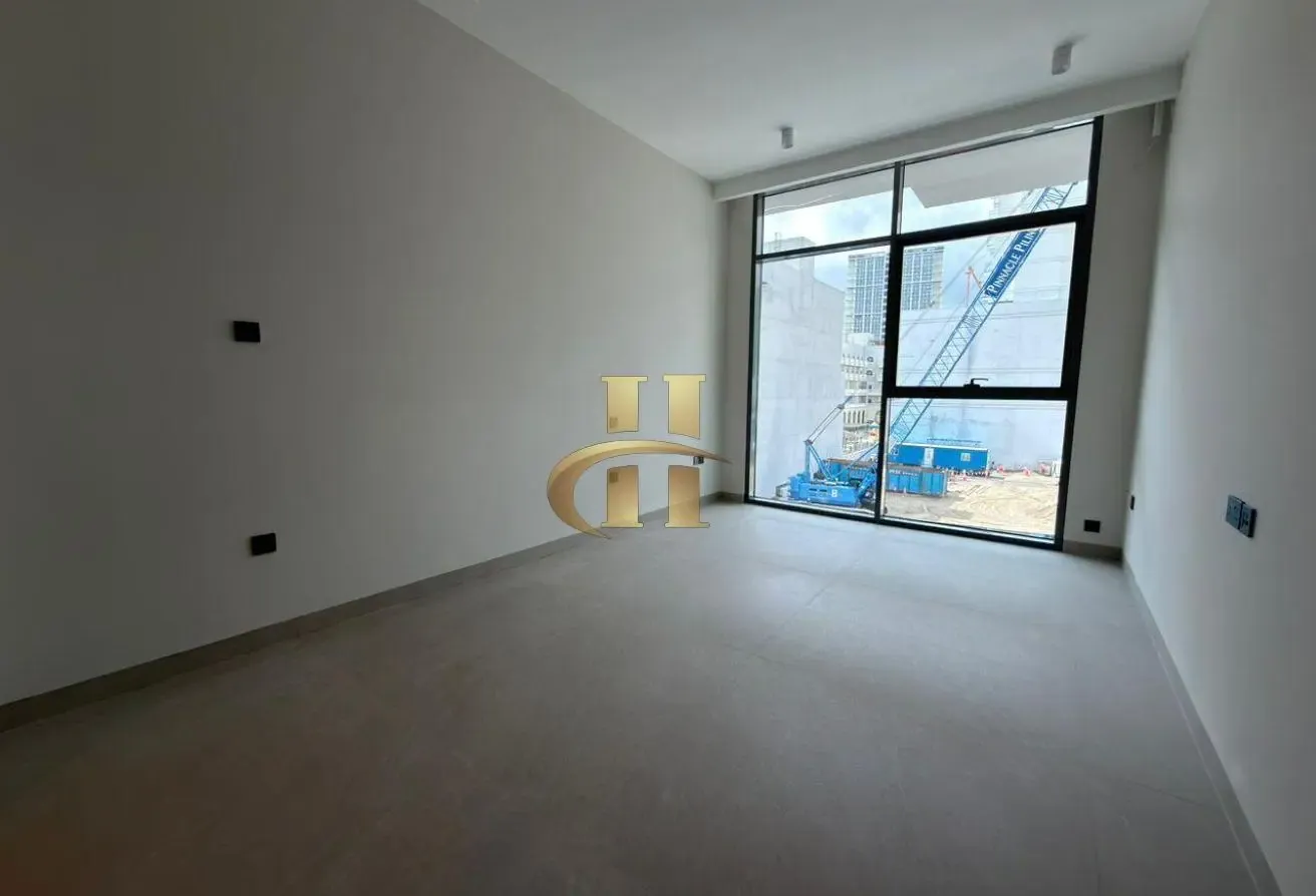 Ready To Move | With Dishwasher | Spacious