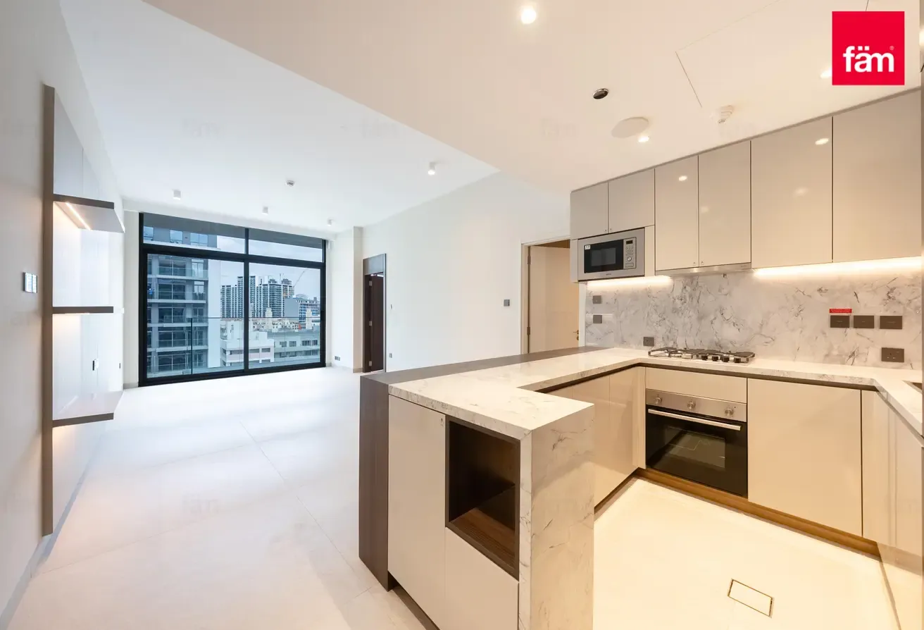 Spacious | Brand New Unit | Community Expert