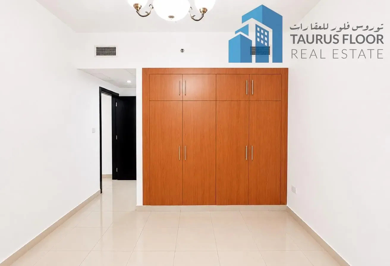 Near Sharf DG Metro | Chiller Free 1BR | Parking