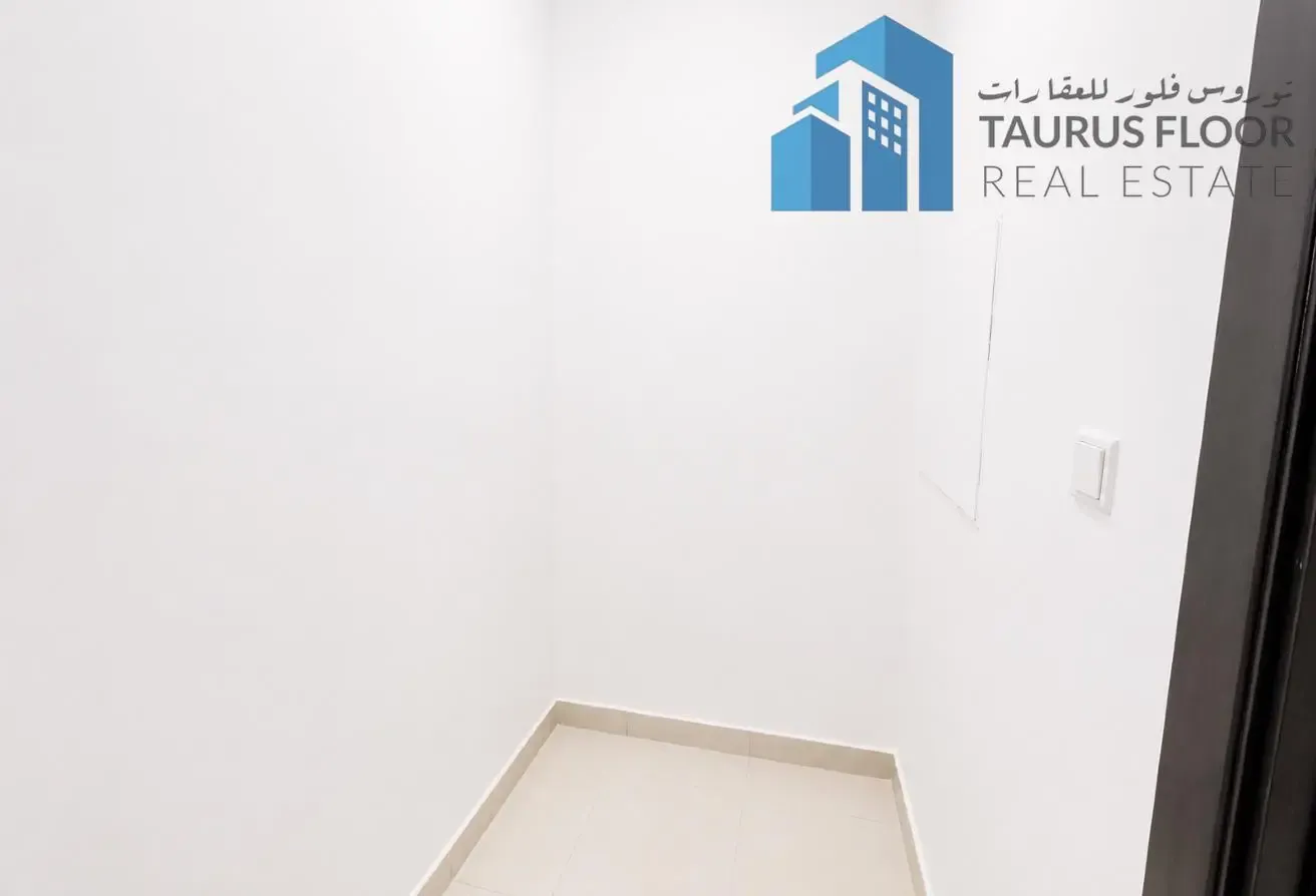 Near Sharf DG Metro | Chiller Free 1BR | Parking