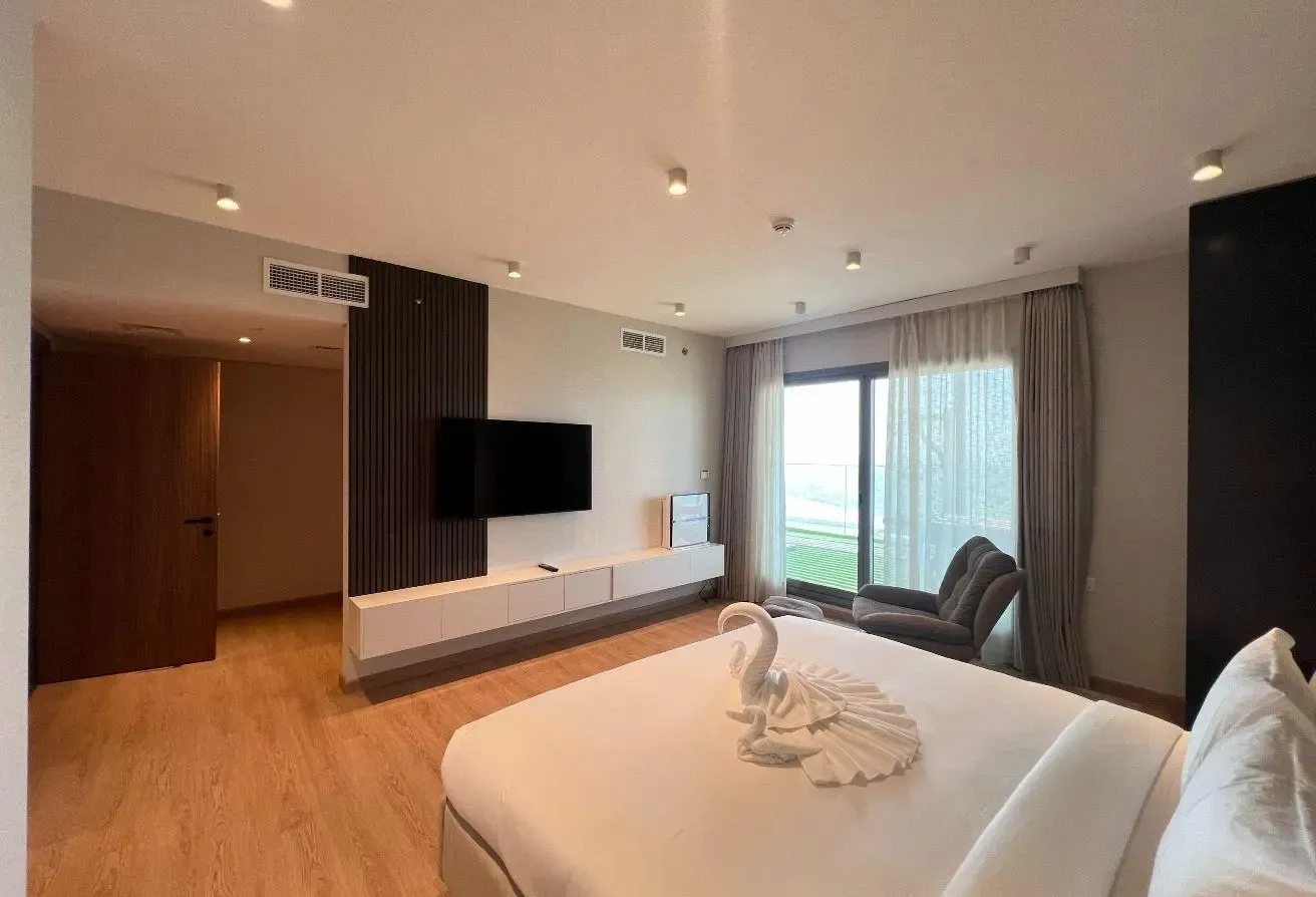 Penthouse in Tranquil BILLS included