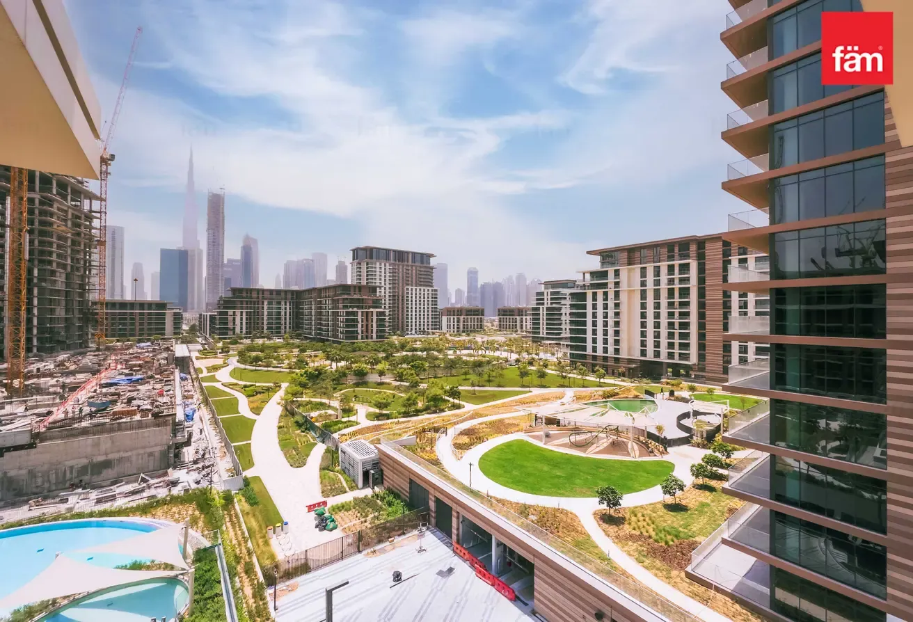 Spacious APT, Burj Khalifa View.
