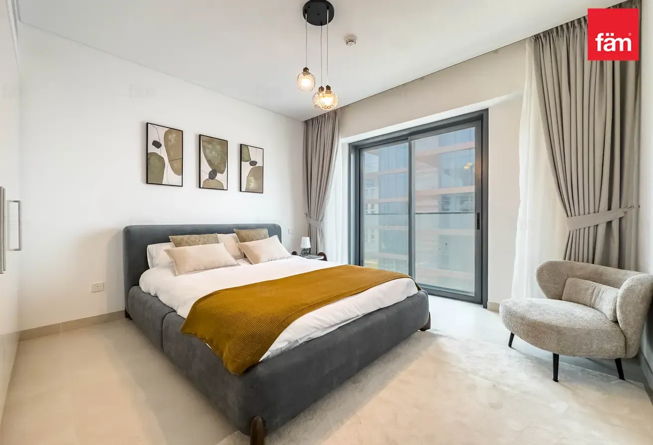 Spacious APT, Burj Khalifa View.