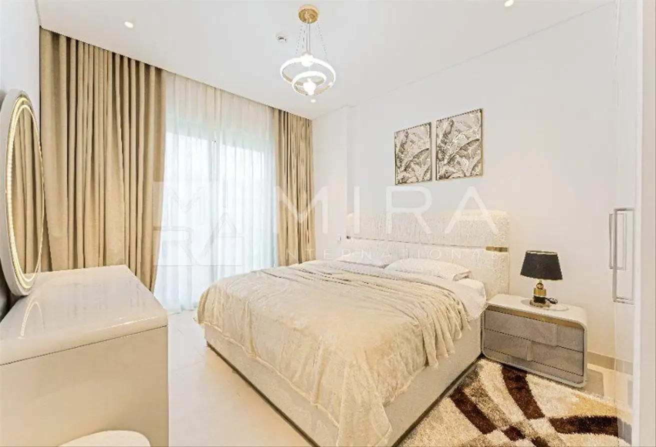 Fully Furnished | Luxury 1BR | Prime Location