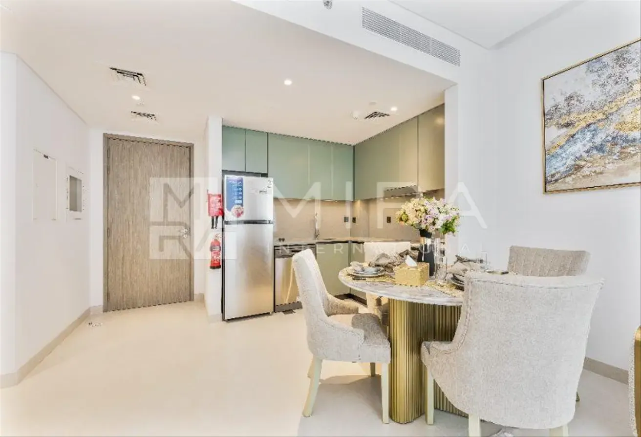 Fully Furnished | Luxury 1BR | Prime Location