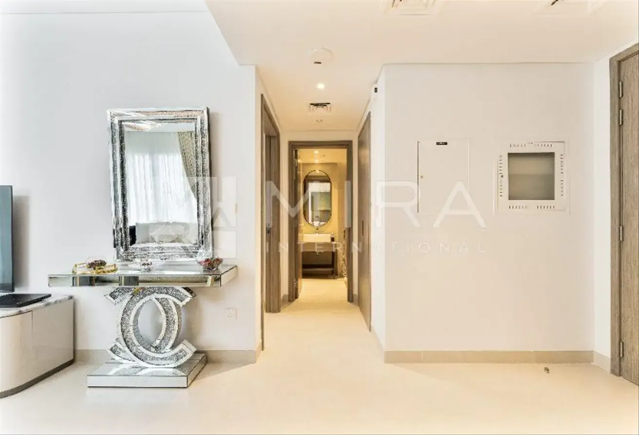 Fully Furnished | Luxury 1BR | Prime Location