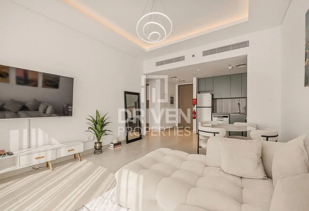 Fully Furnished | High Floor | Sunset View