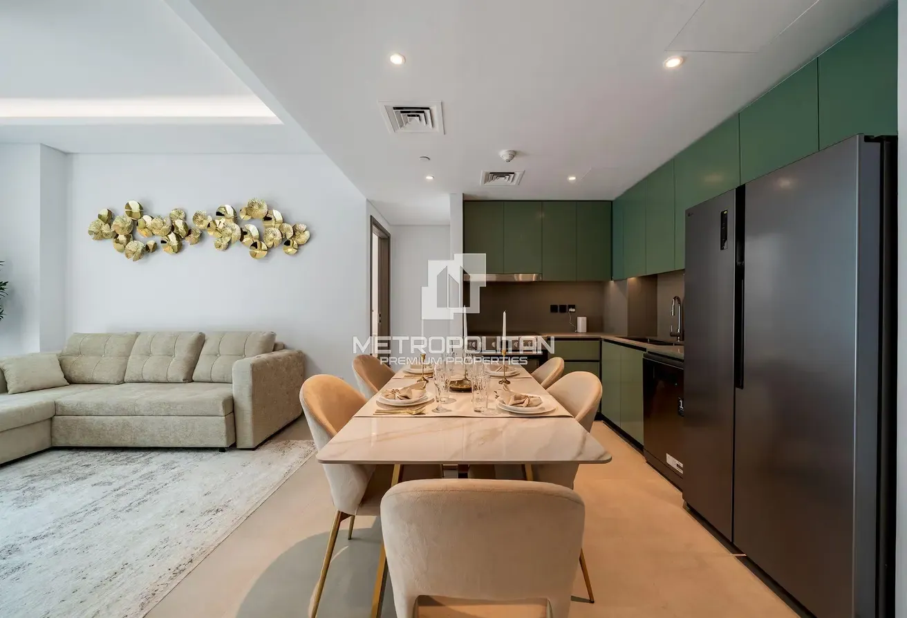 Luxury 2BR | Burj Khalifa View | City Walk